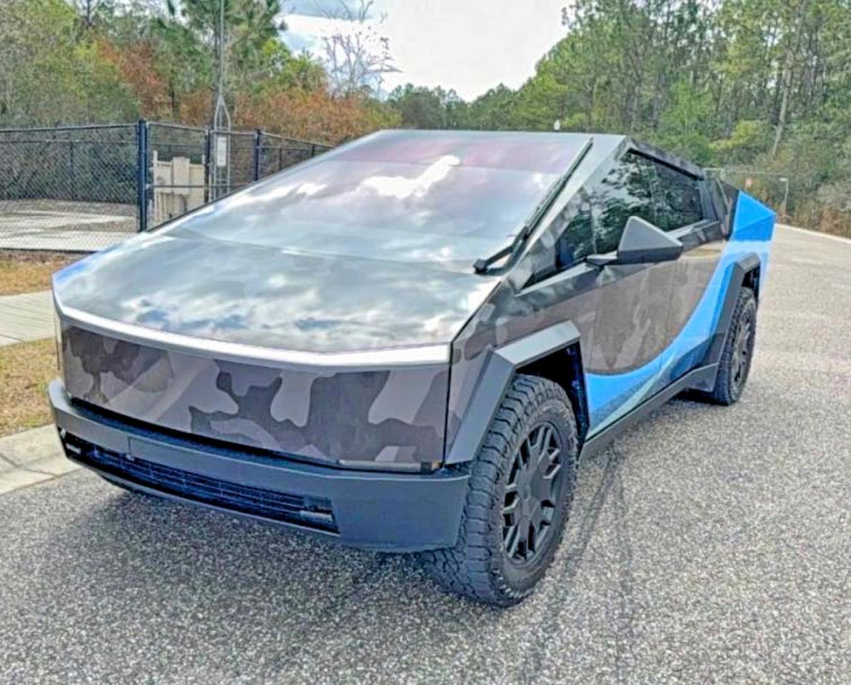 2024 Tesla Cybertruck - Фото 2