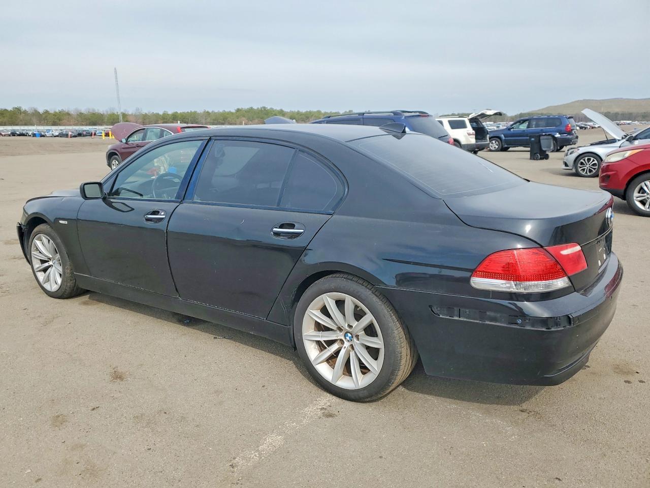 2007 BMW 750 - Image 2