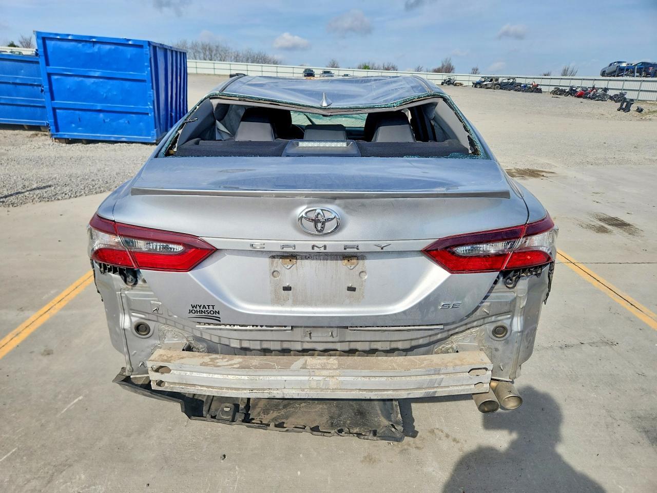 2022 Toyota Camry Se - Фото 6