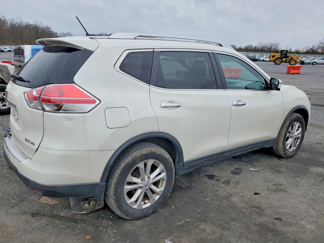 2016 Nissan Rogue Sv - Фото 3