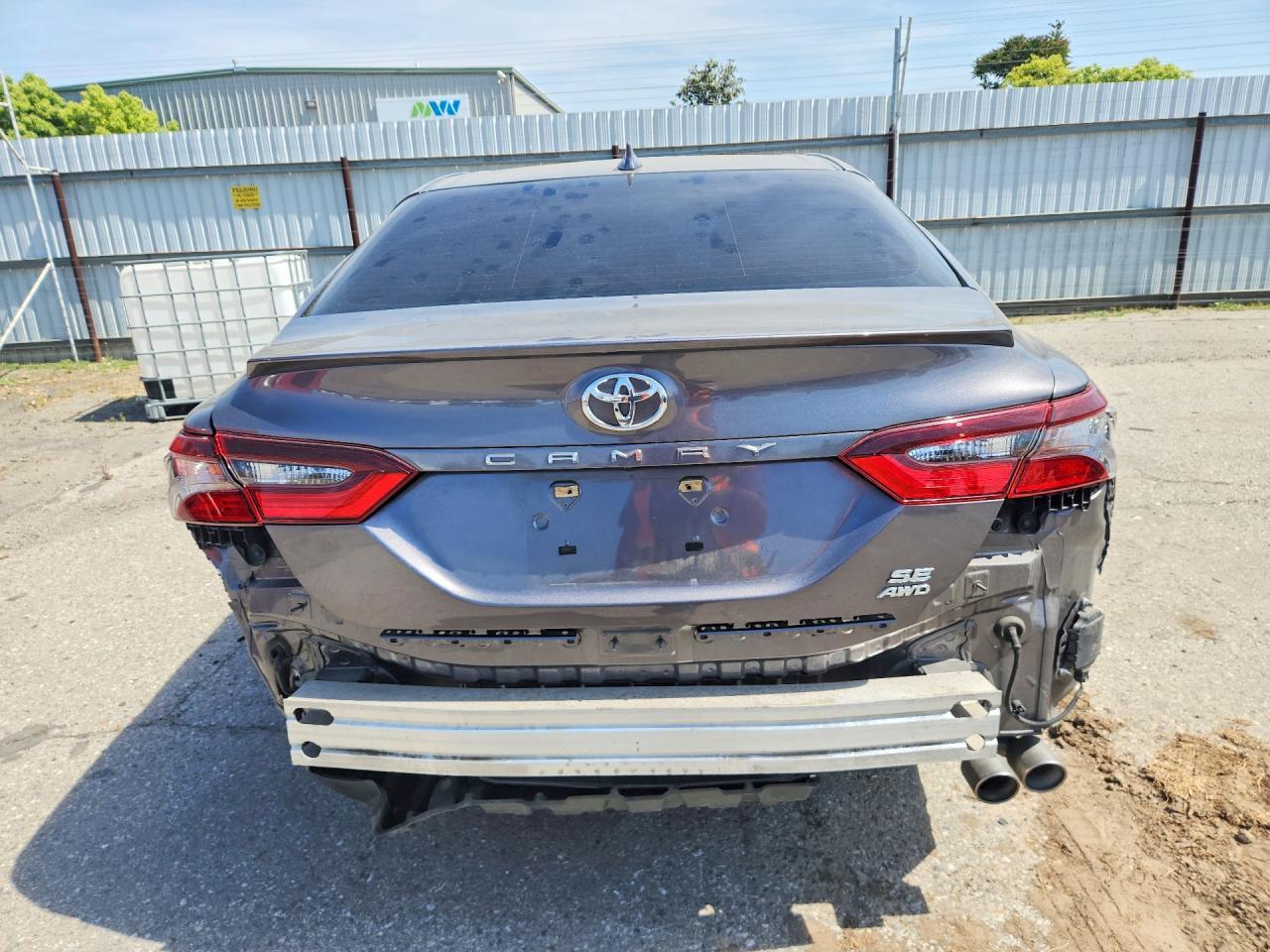 2022 Toyota Camry Se - Image 6