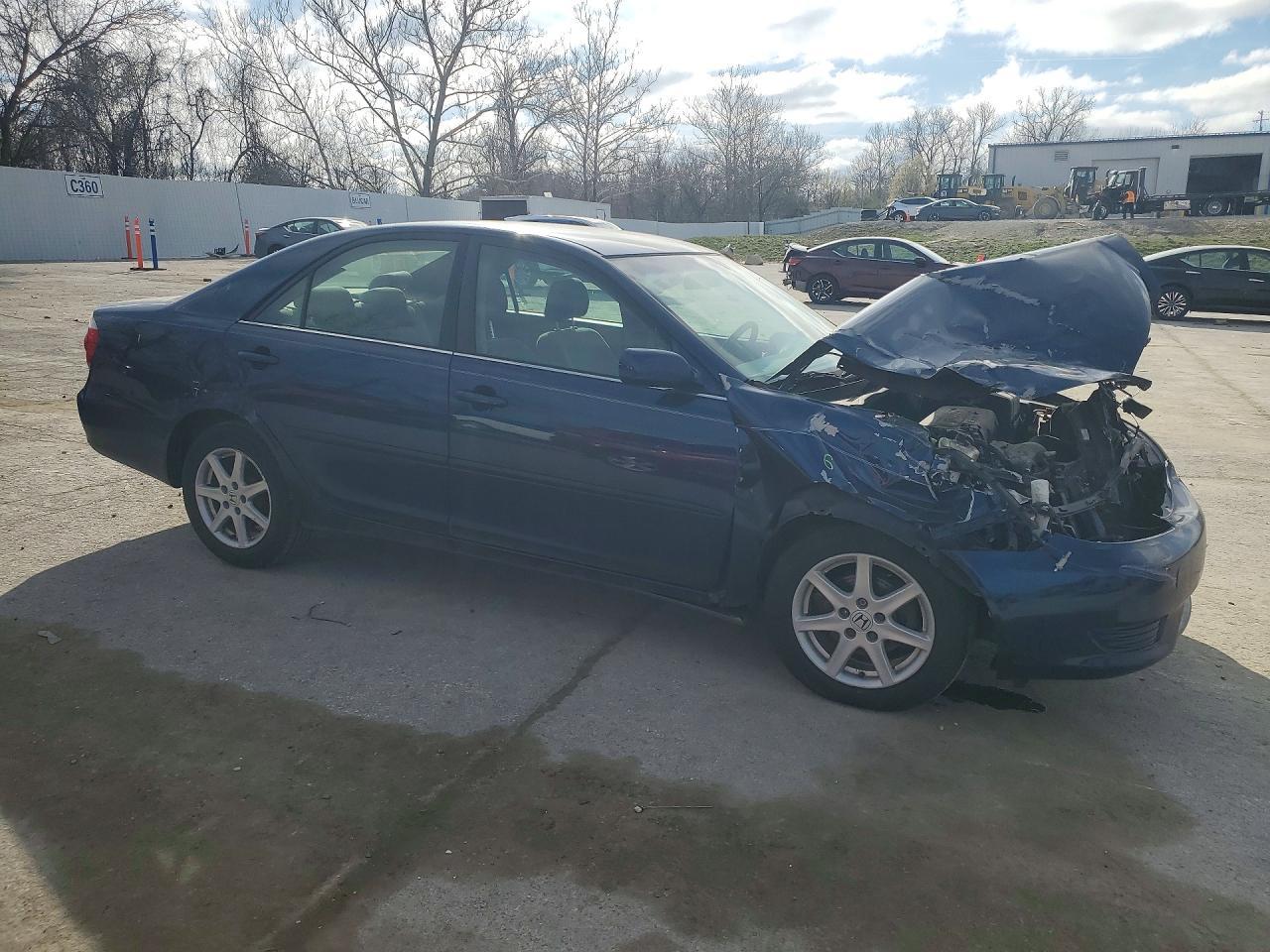 2006 Toyota Camry Le - Image 4