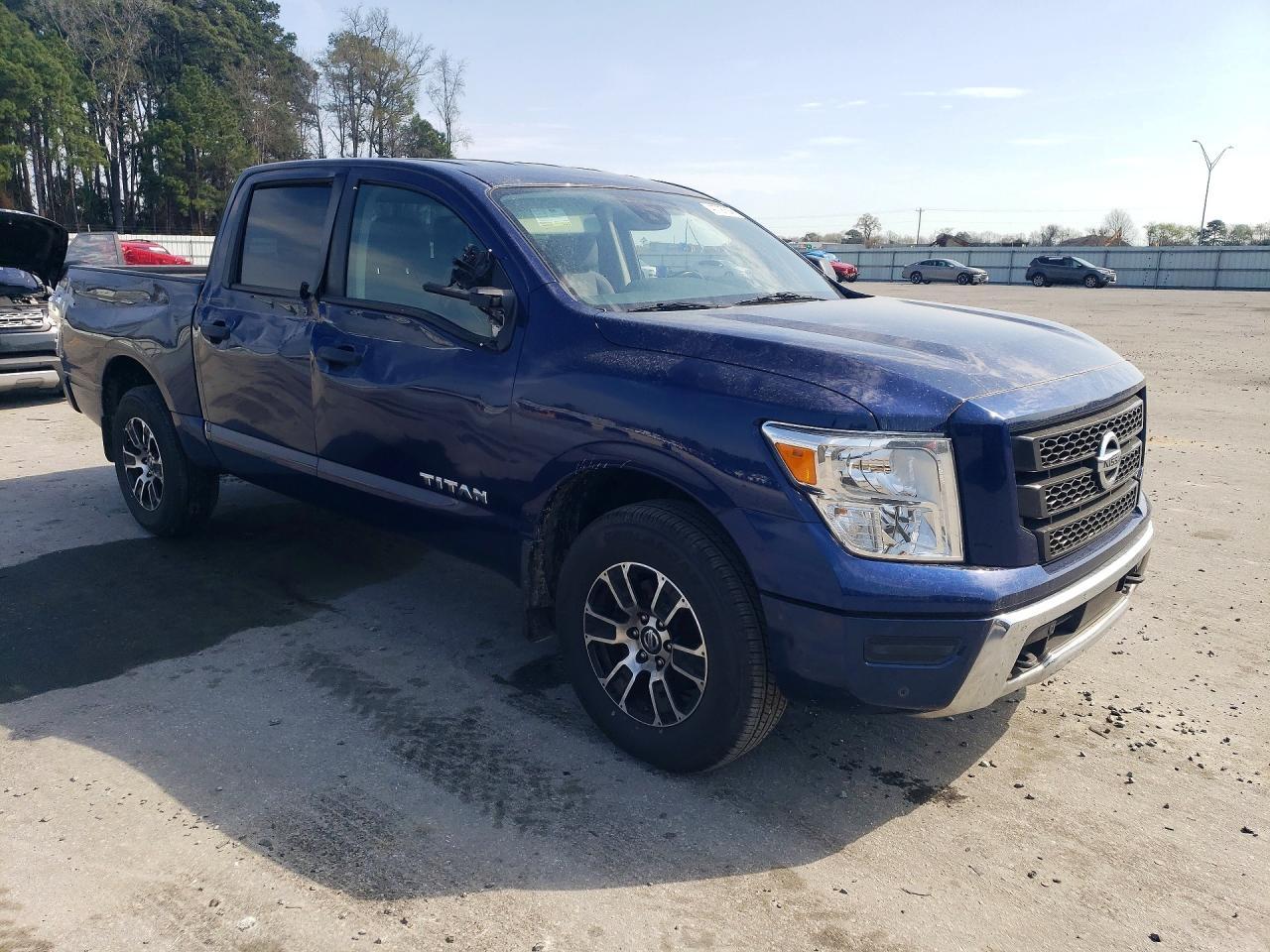 2022 Nissan Titan Sv - Image 4
