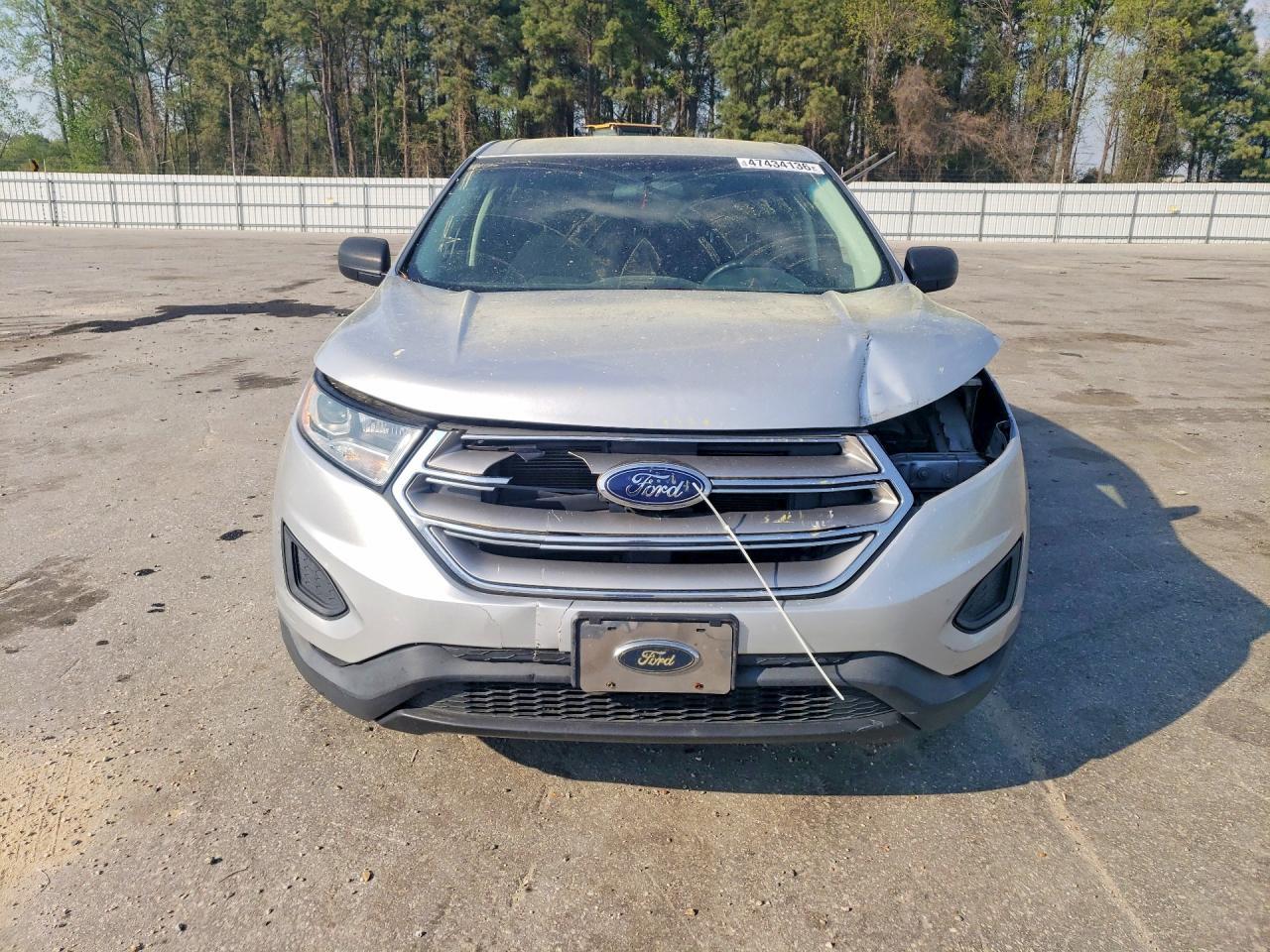 2016 Ford Edge Se - Image 5