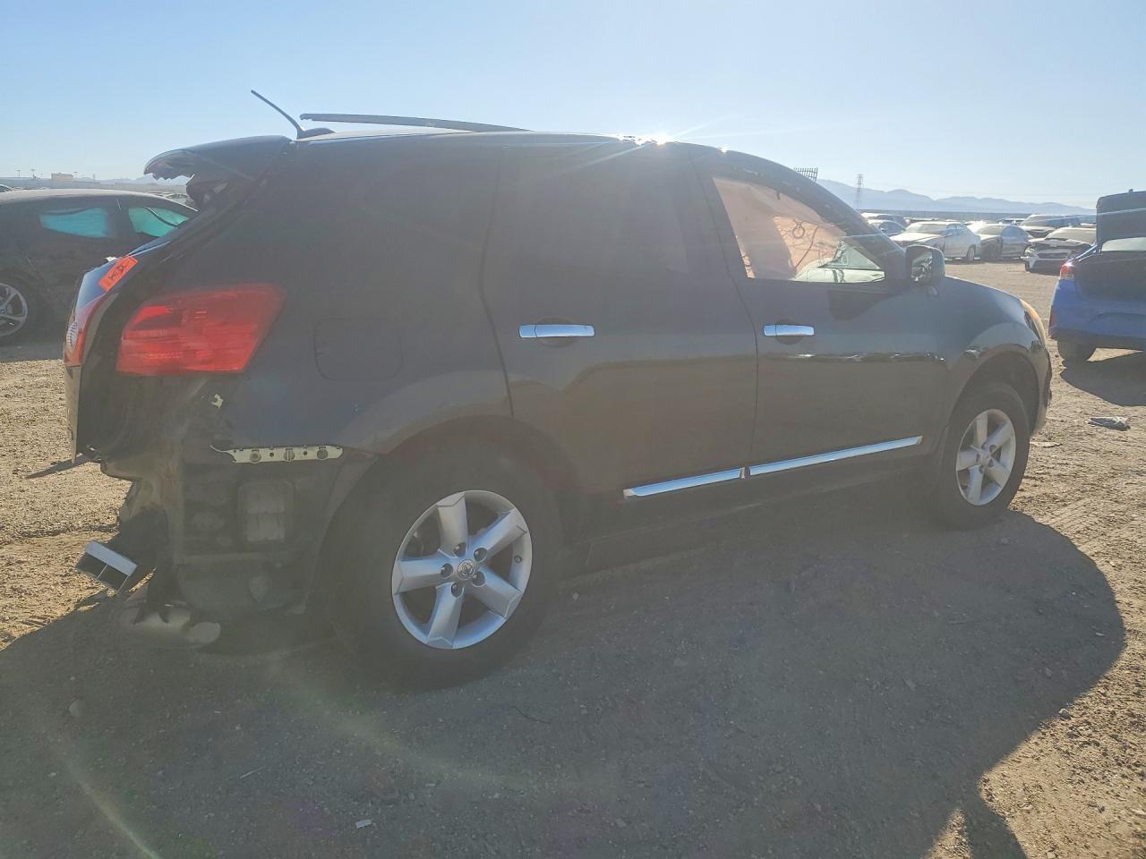 2013 Nissan Rogue S - Фото 3