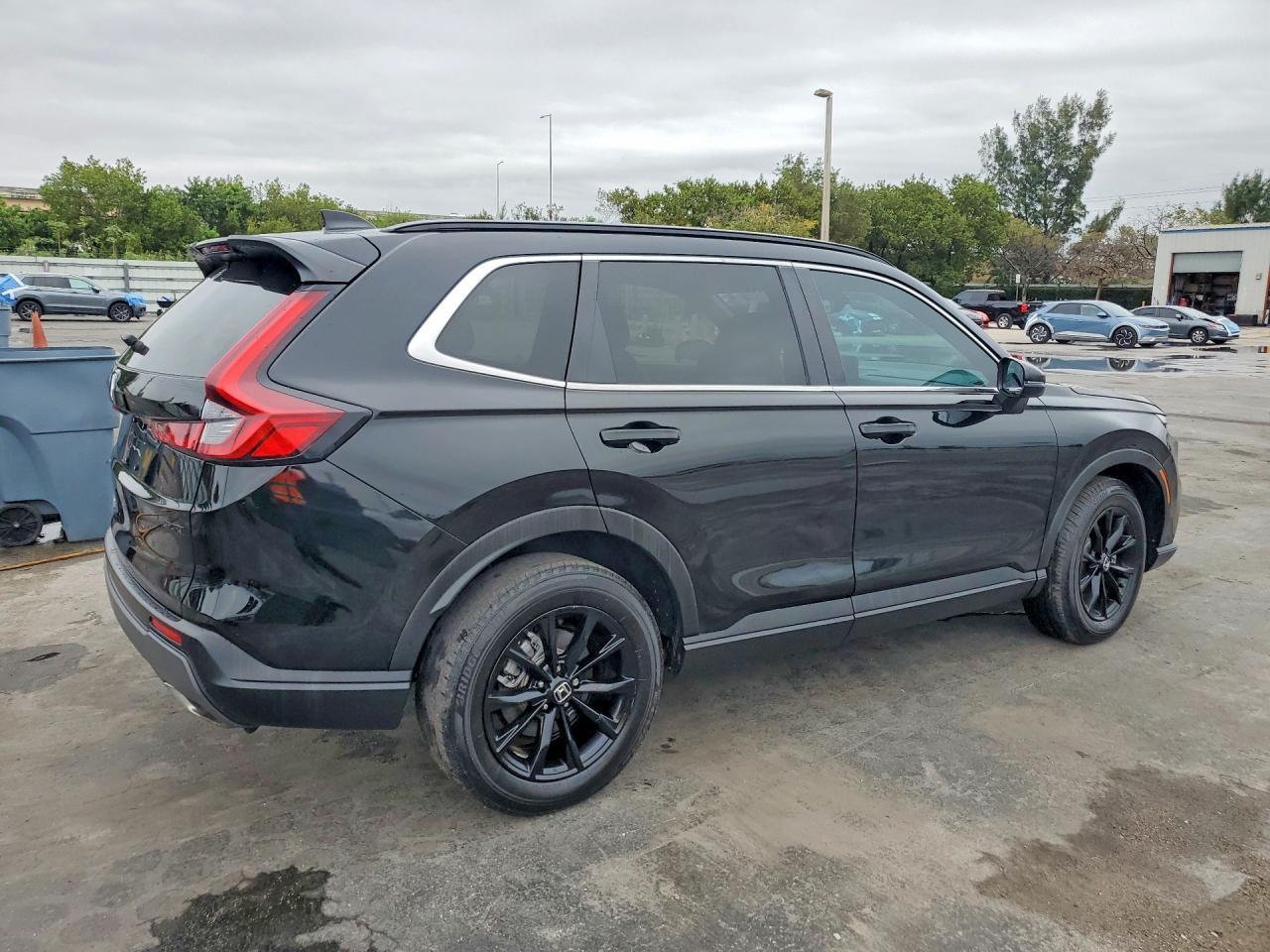 2025 Honda Cr-V Sport - Image 3