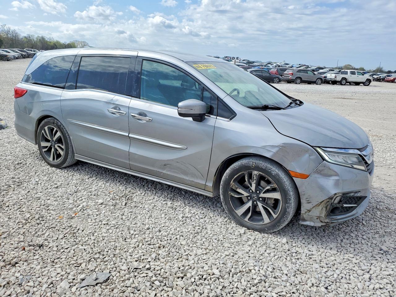 2018 Honda Odyssey Elite - Фото 4