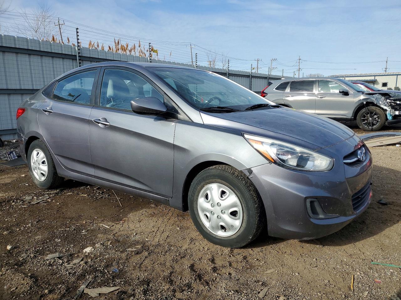 2015 Hyundai Accent Gls - Фото 4