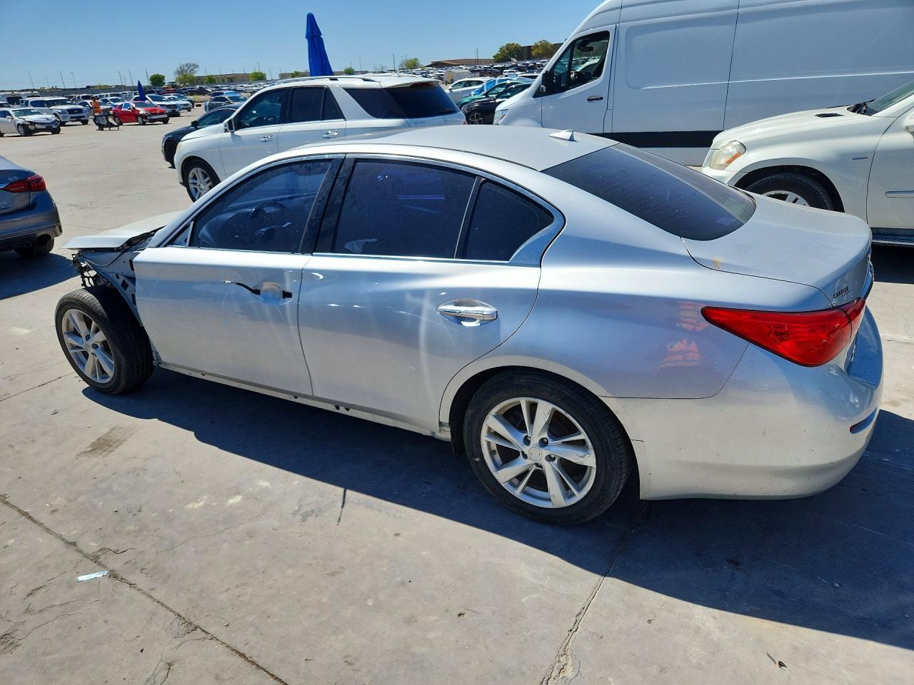 2017 Infiniti Q50 3.0T Premium - Image 2