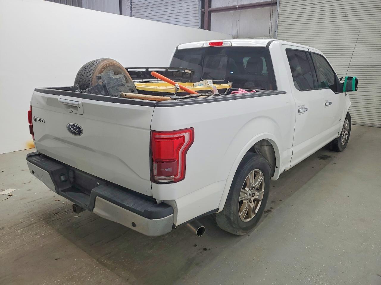 2016 Ford F150 Supercrew - Фото 3