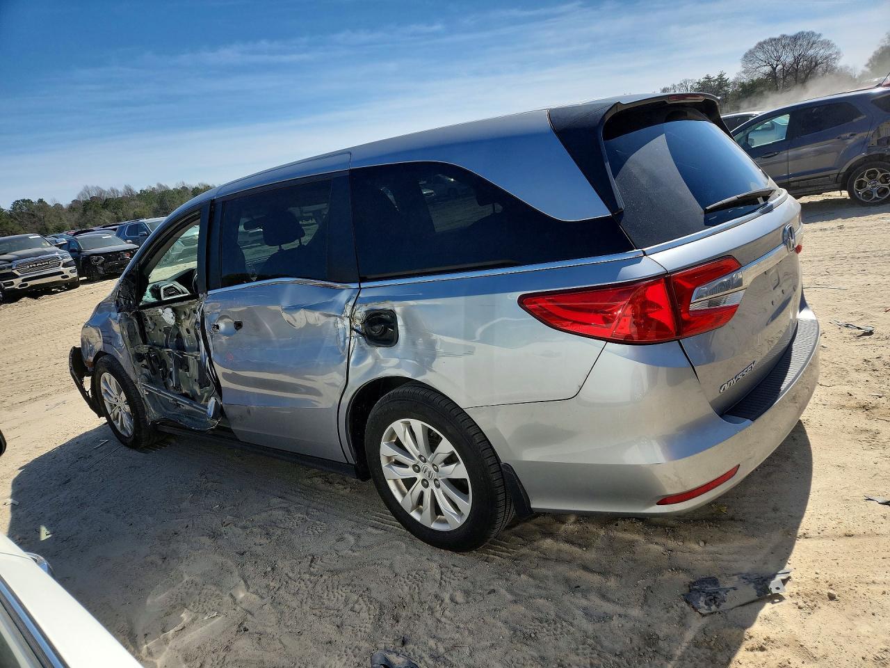 2019 Honda Odyssey Lx - Фото 2