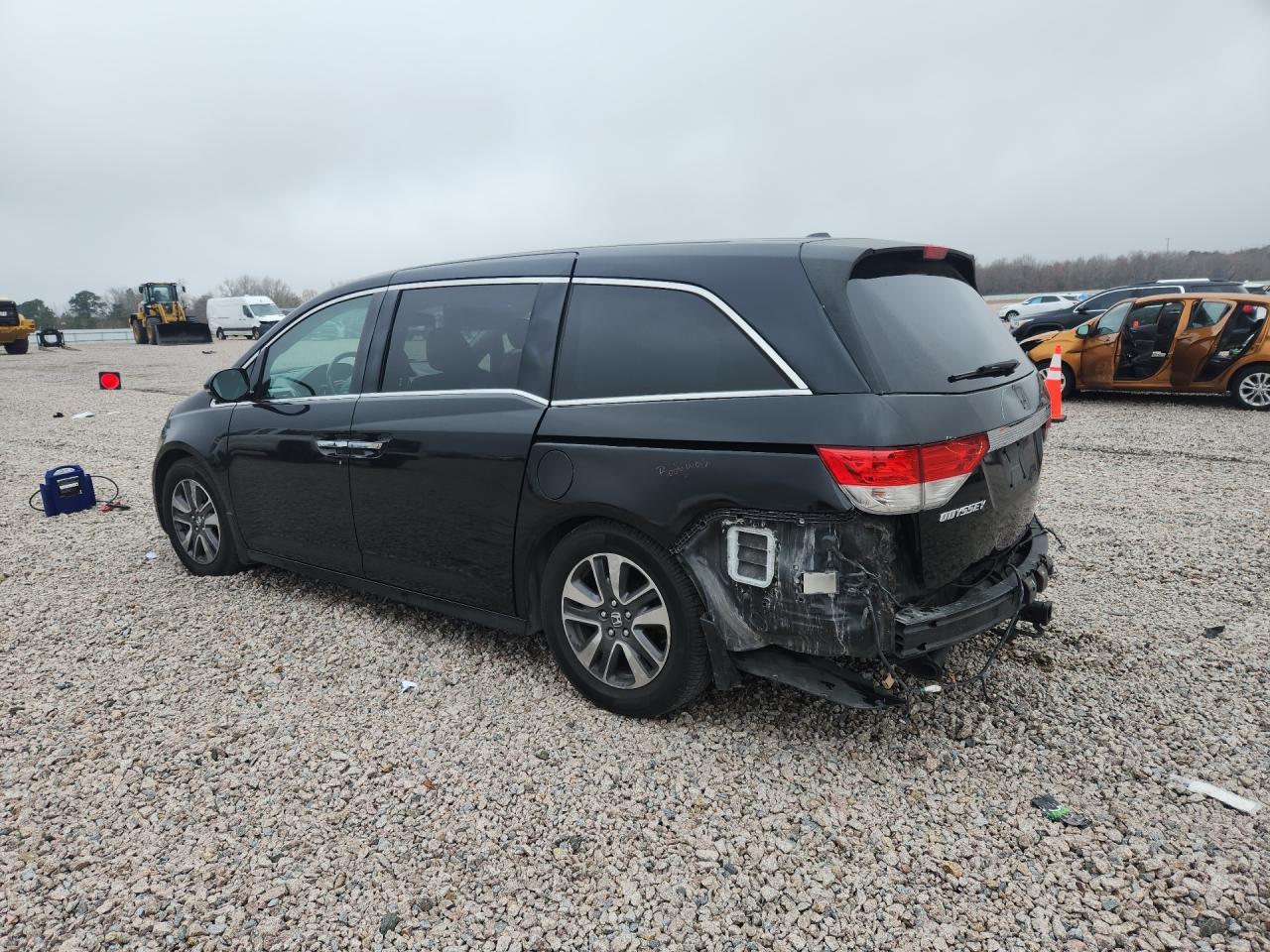 2014 Honda Odyssey Touring - Фото 2
