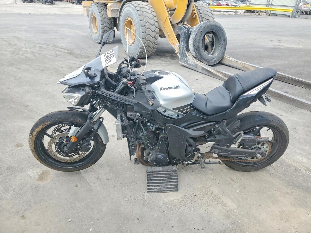 2026 Kawasaki Ex650 P - Image 3