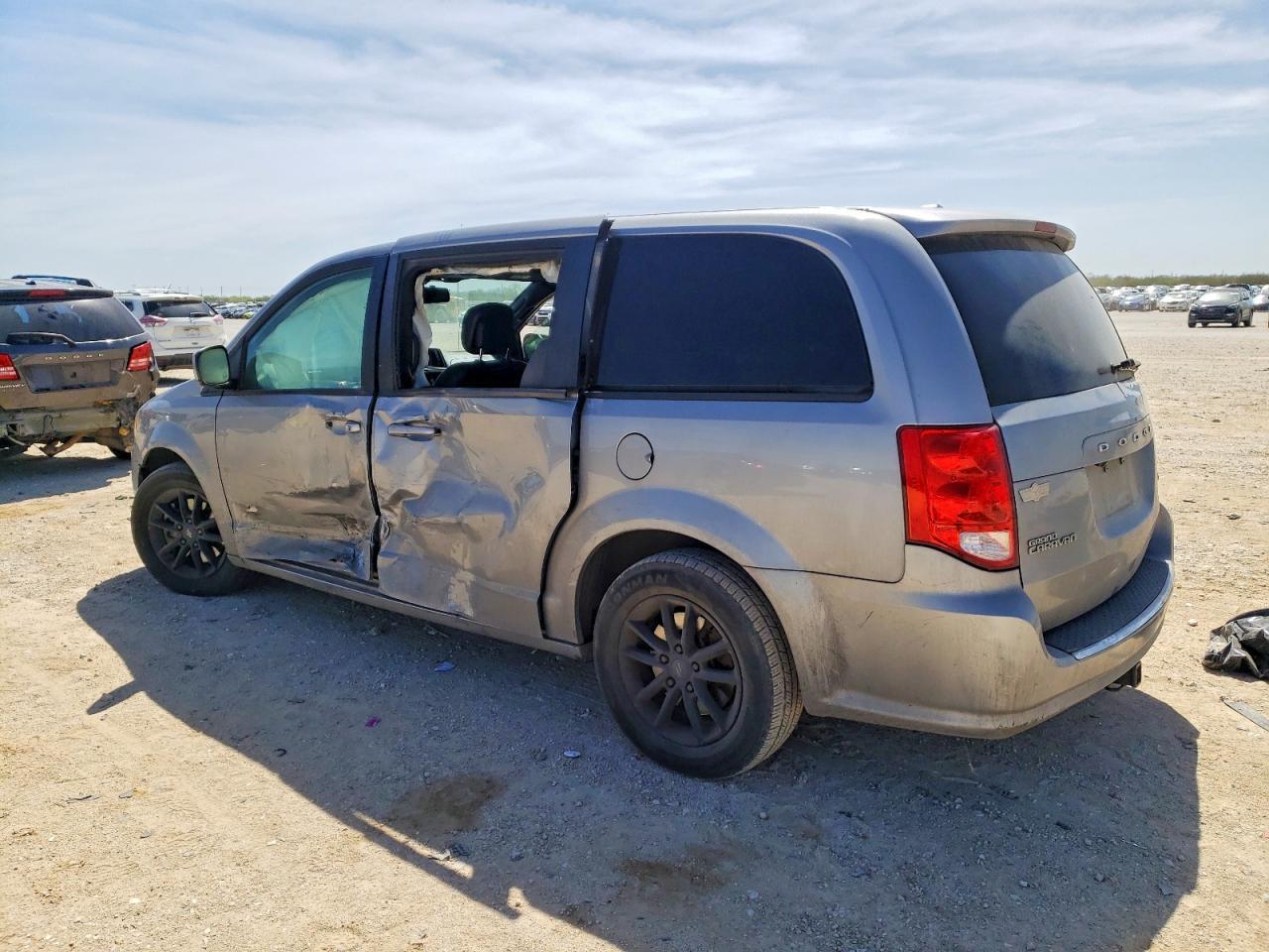 2019 Dodge Grand Caravan Gt - Фото 2