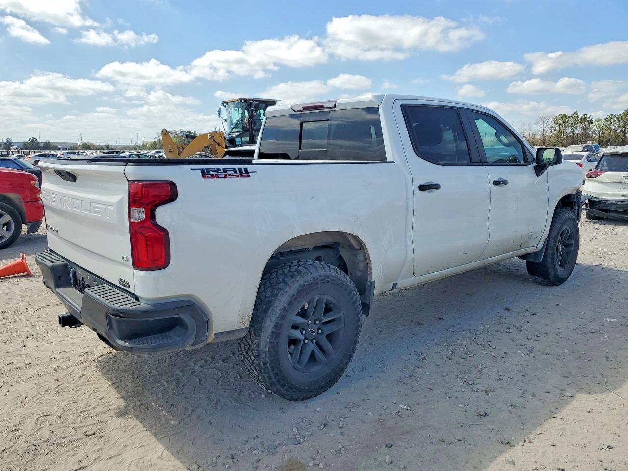 2020 Chevrolet Silverado K1500 Lt Trail Boss - Image 3