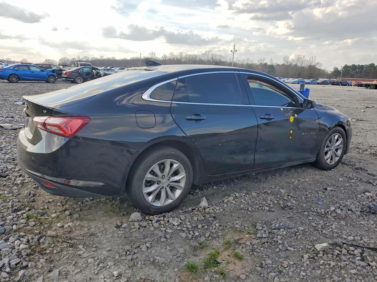 2022 Chevrolet Malibu Lt - Image 3