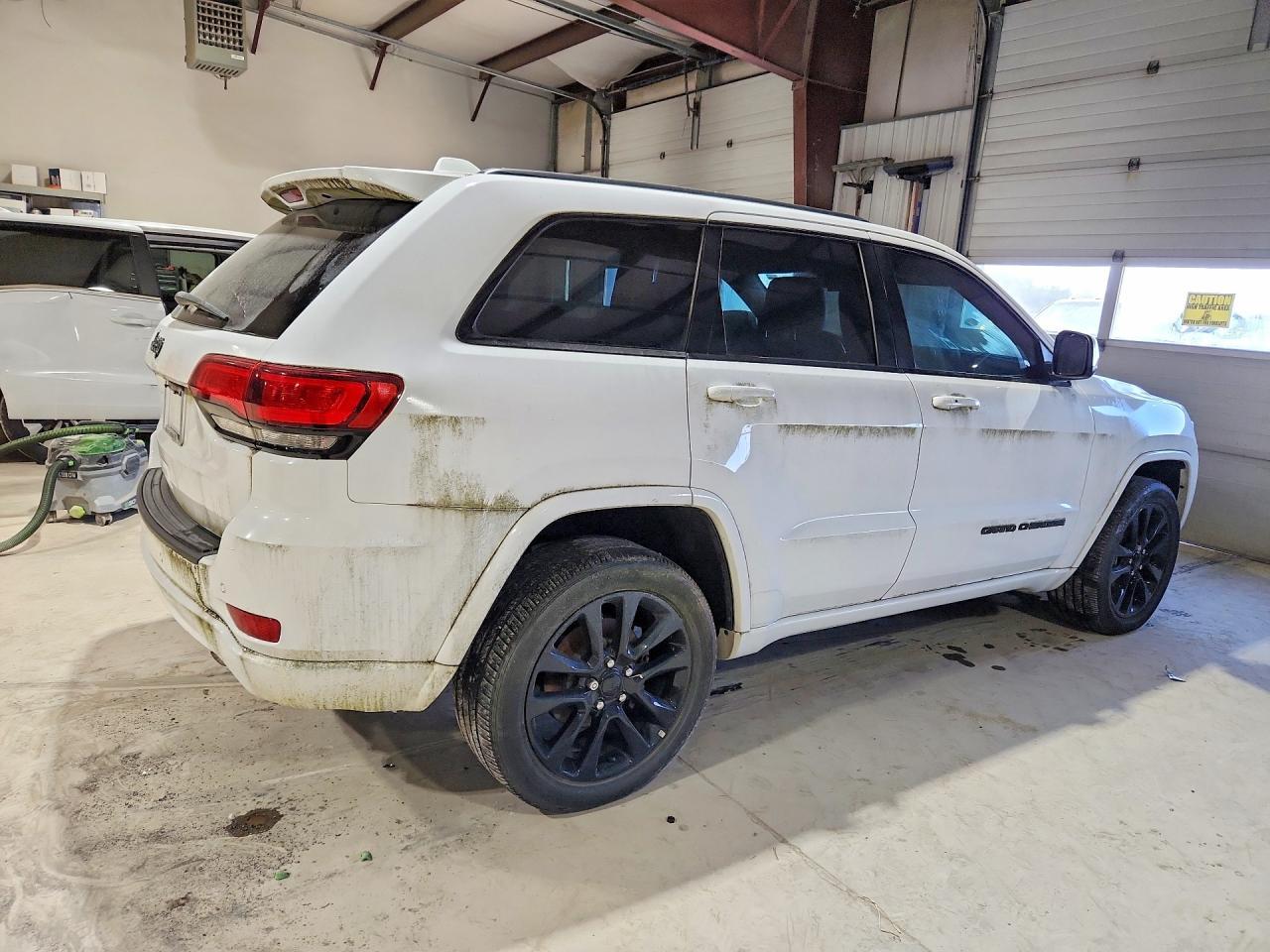 2018 Jeep Gr Cher - Image 3