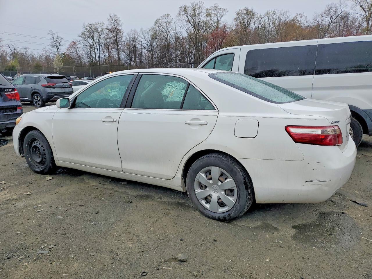 2007 Toyota Camry Le - Фото 2