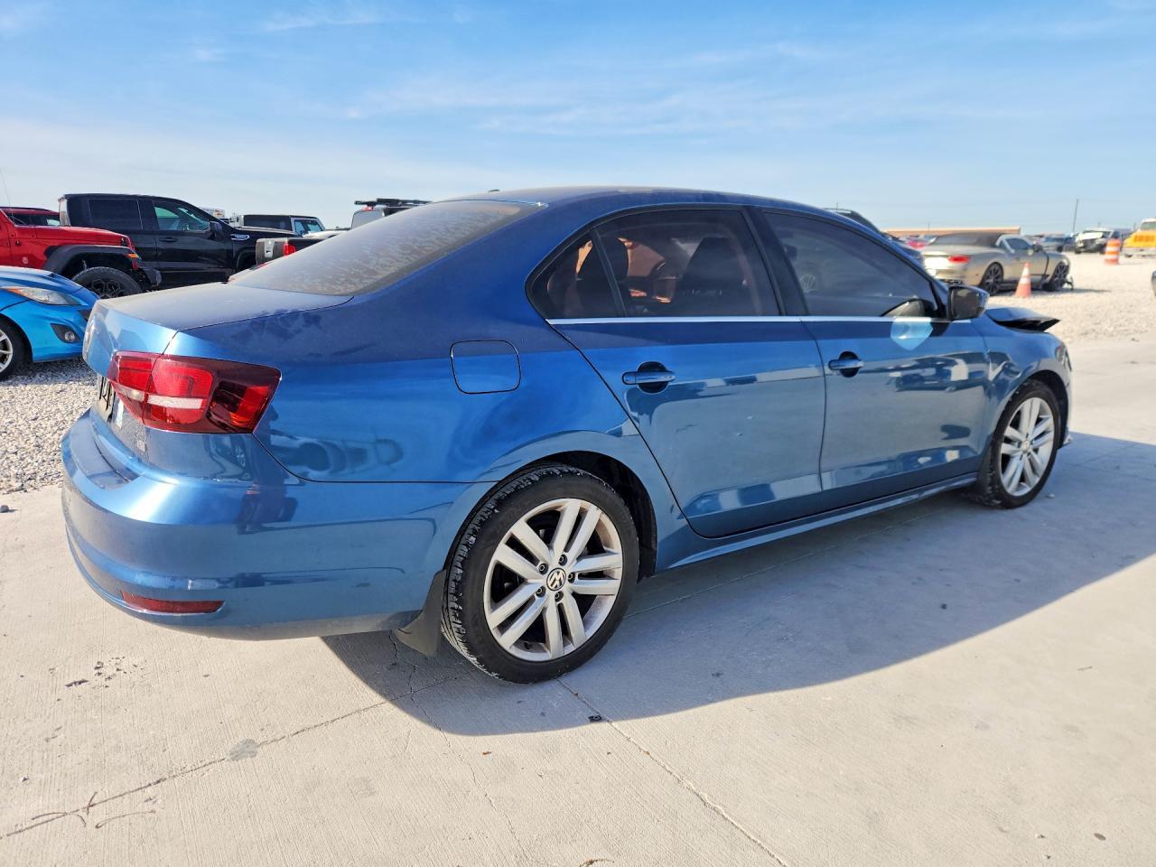 2017 Volkswagen Jetta S - Фото 3