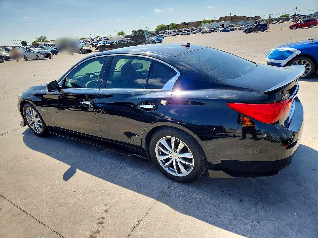 2016 Infiniti Q50 - Image 2