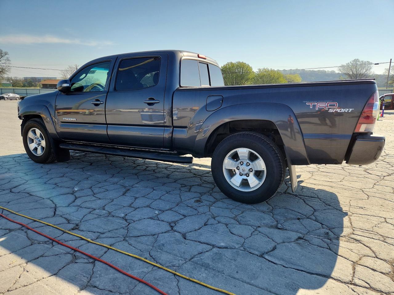 2013 Toyota Tacoma V6 - Фото 2