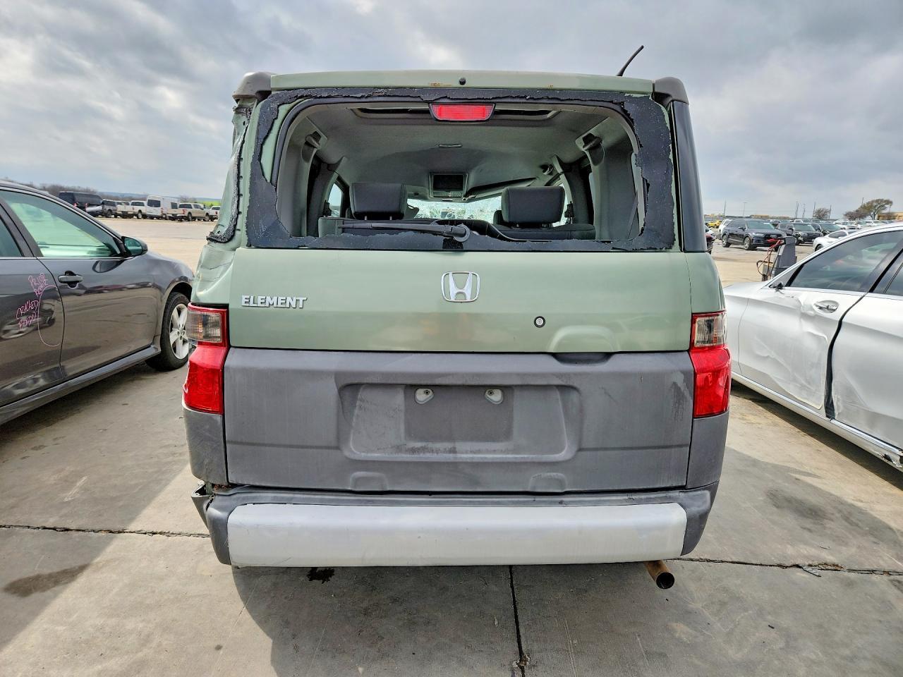 2004 Honda Element - Image 6
