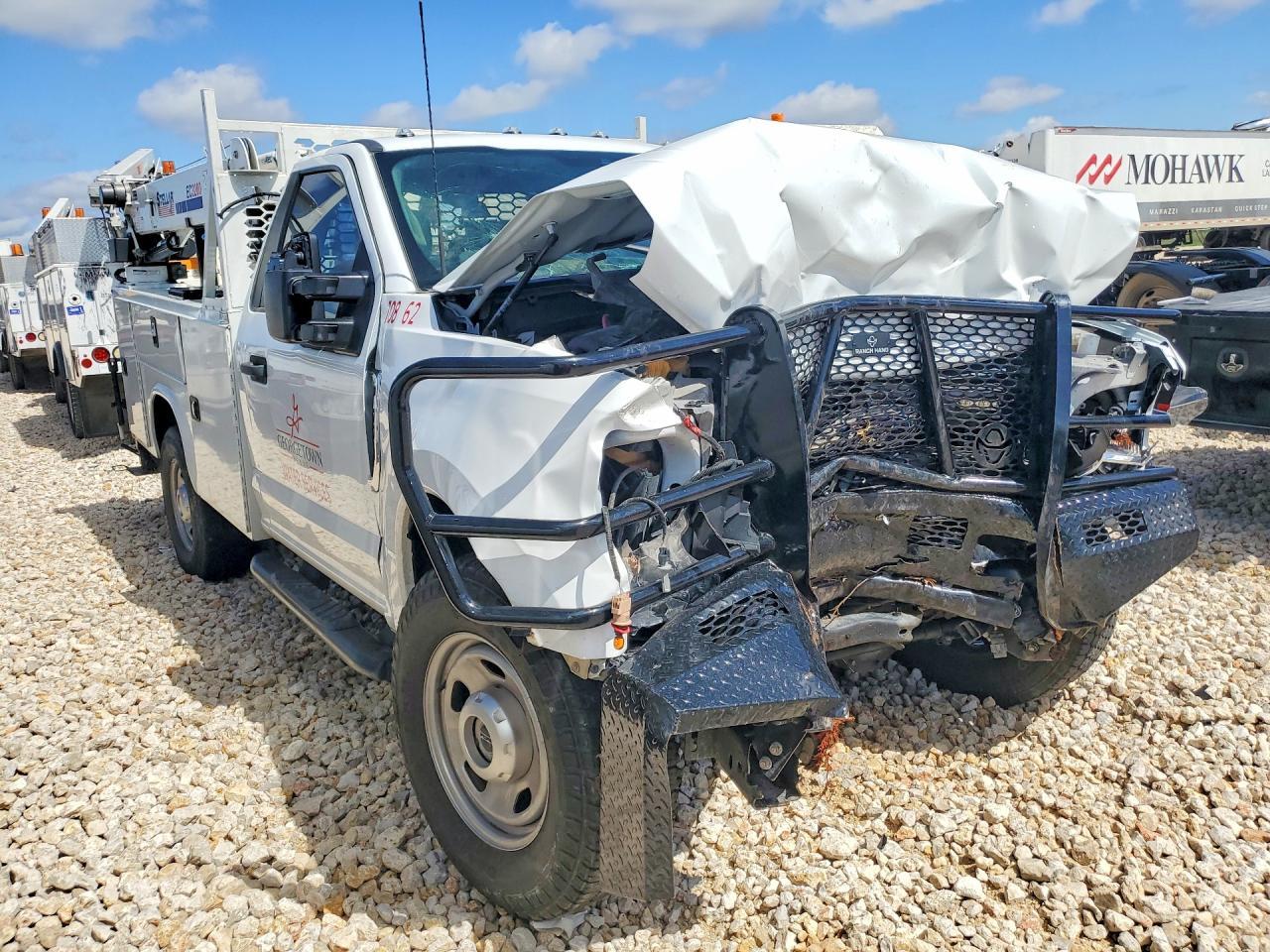 2021 Ford F350 Super Duty - Image 4