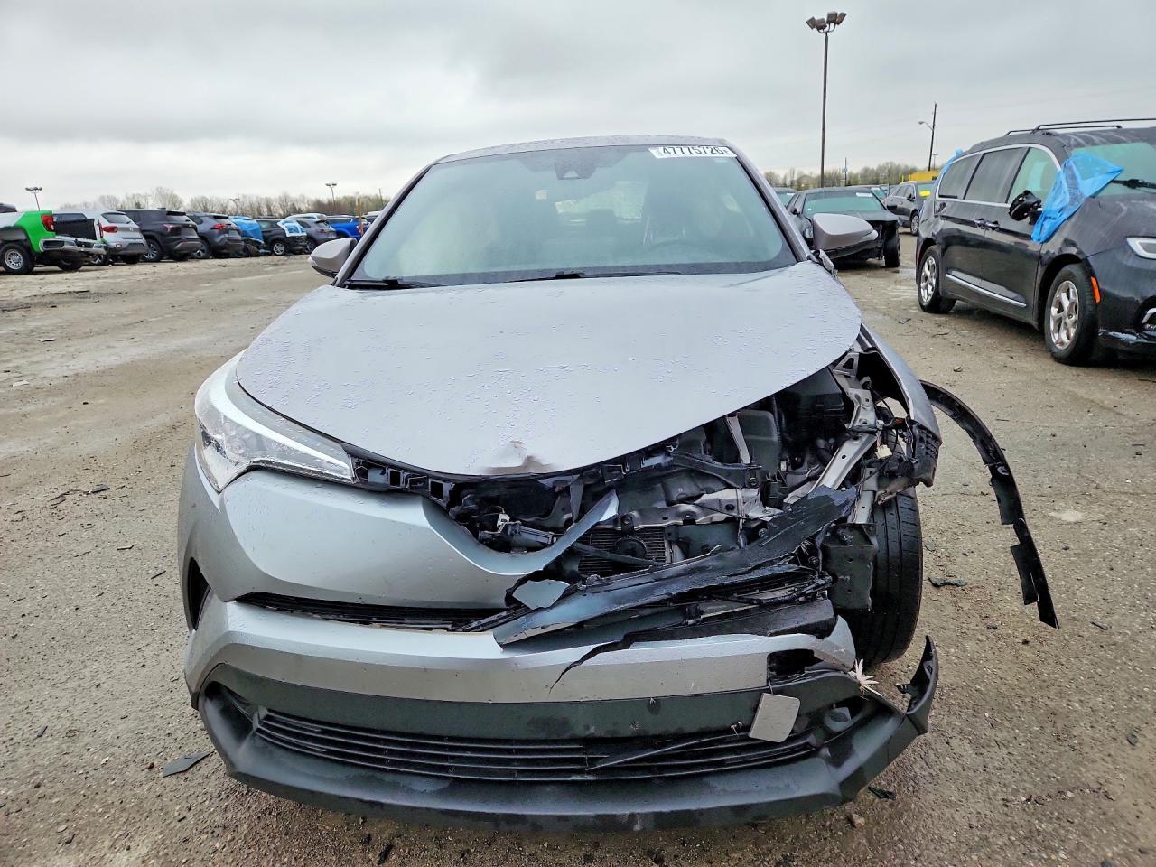 2019 Toyota C-Hr Le - Image 5