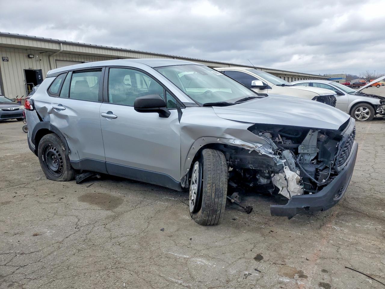 2022 Toyota Corolla Cross L - Фото 4