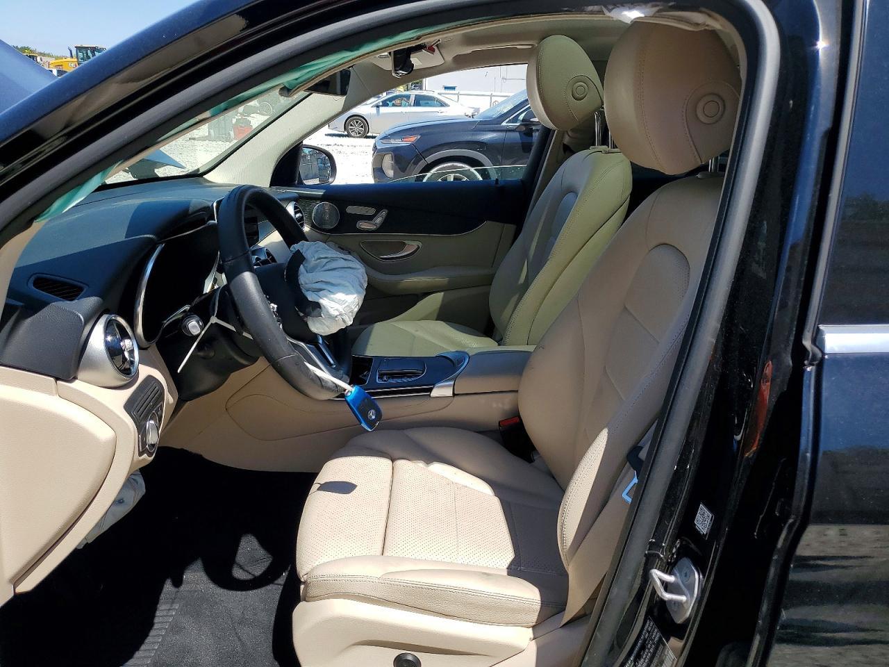 2020 Mercedes-Benz Glc 300 - Image 7