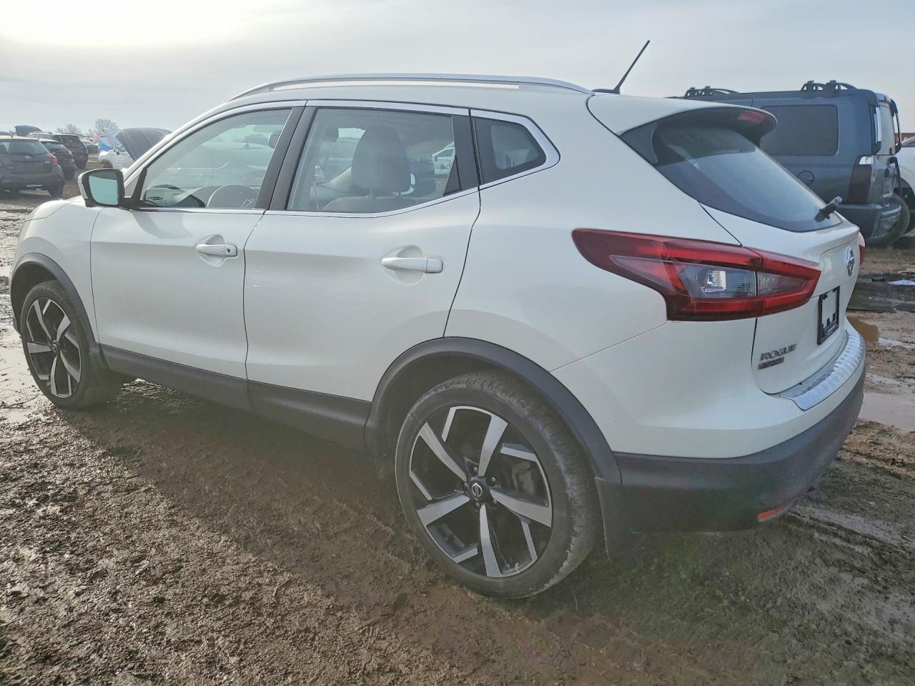 2022 Nissan Rogue Sport Sl - Фото 2