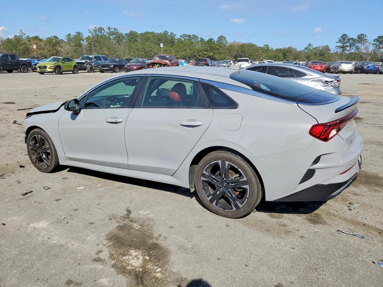 2023 Kia K5 - Image 2