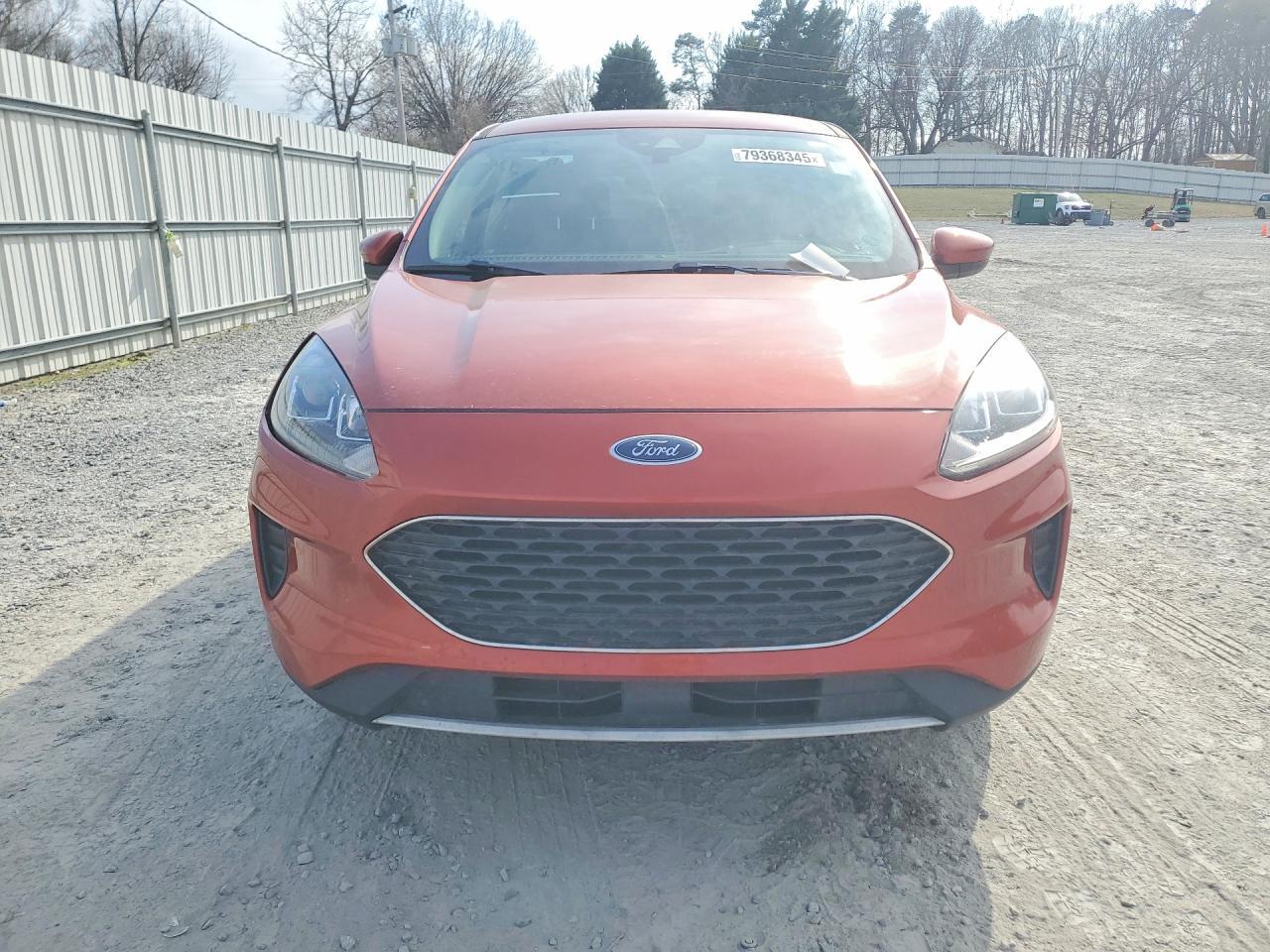 2020 Ford Escape Se - Фото 5
