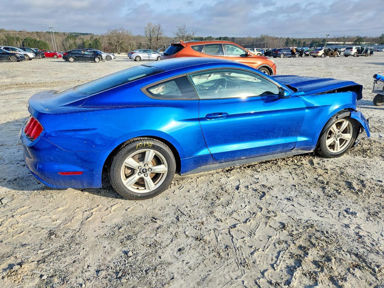 2017 Ford Mustang - Фото 3