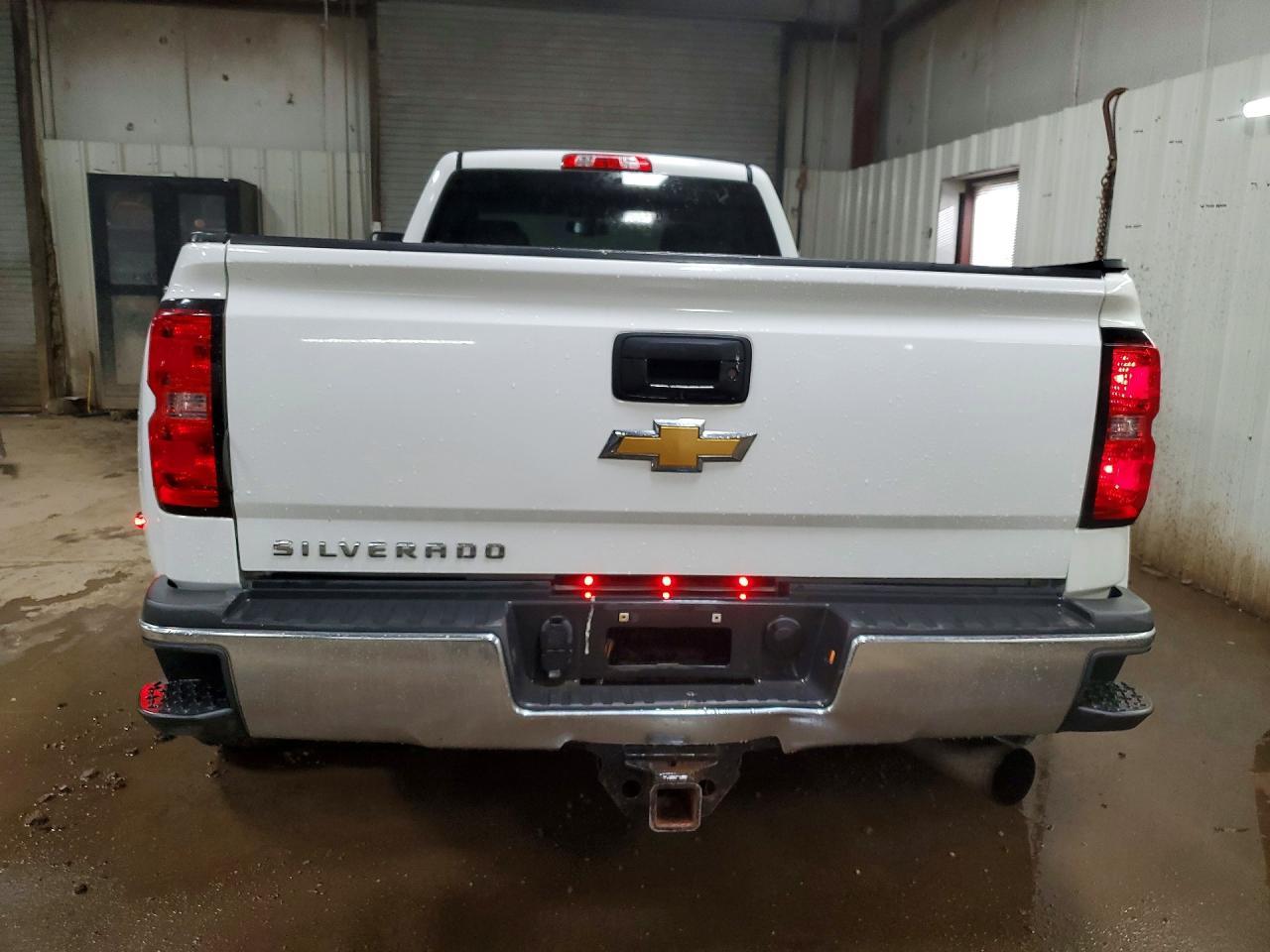 2016 Chevrolet Silverado K3500 - Image 6