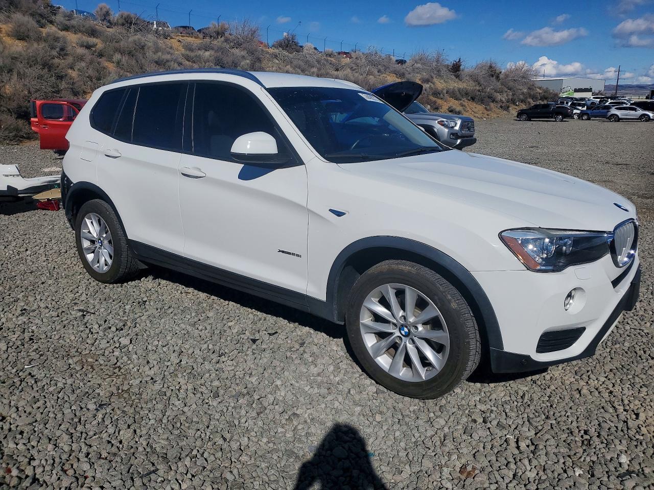 2017 BMW X3 xDrive28I - Фото 4
