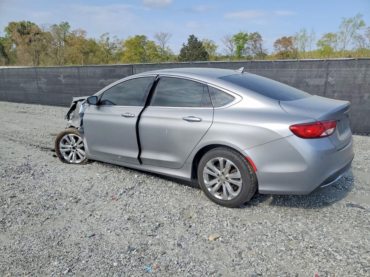 2017 Chrysler 200 Limited - Image 2