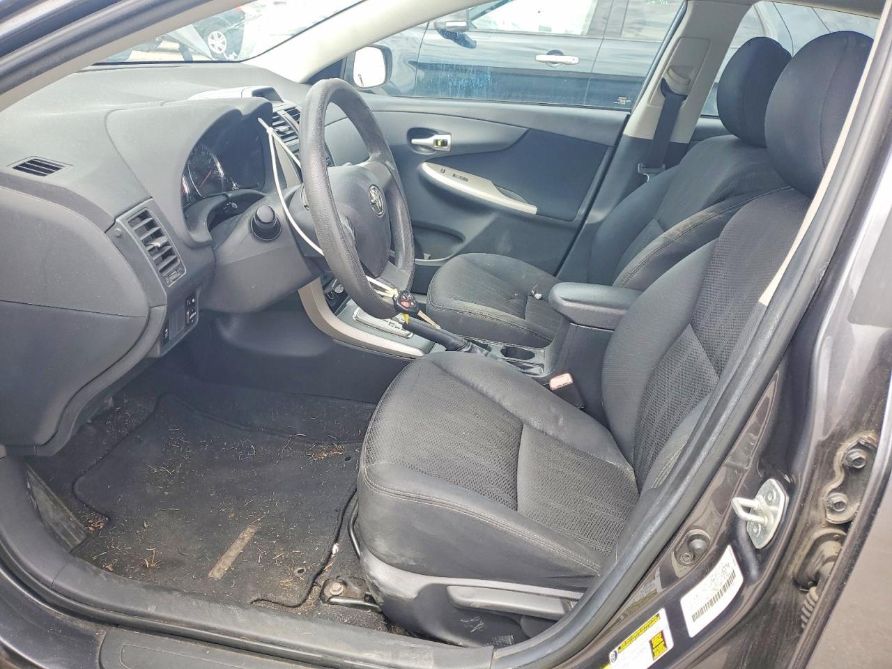 2012 Toyt Corolla S - Image 7