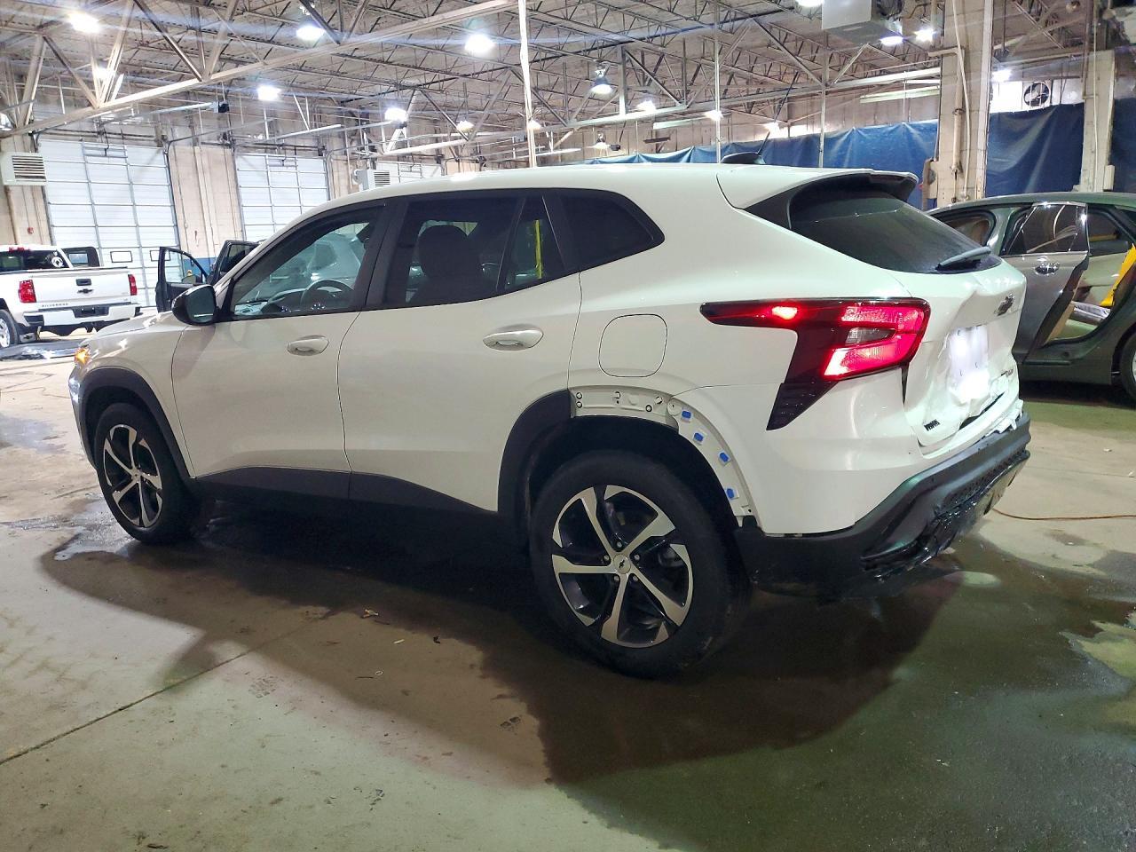 2024 Chevrolet Trax 1Rs - Image 2