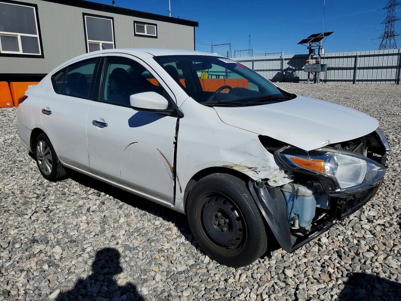 2019 Nissan Versa Sv - Фото 4