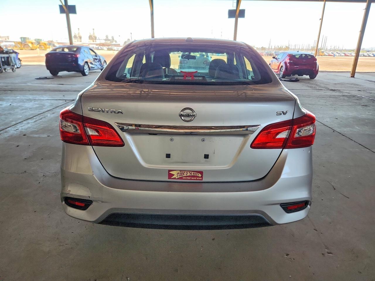 2018 Nissan Sentra Sv - Фото 6