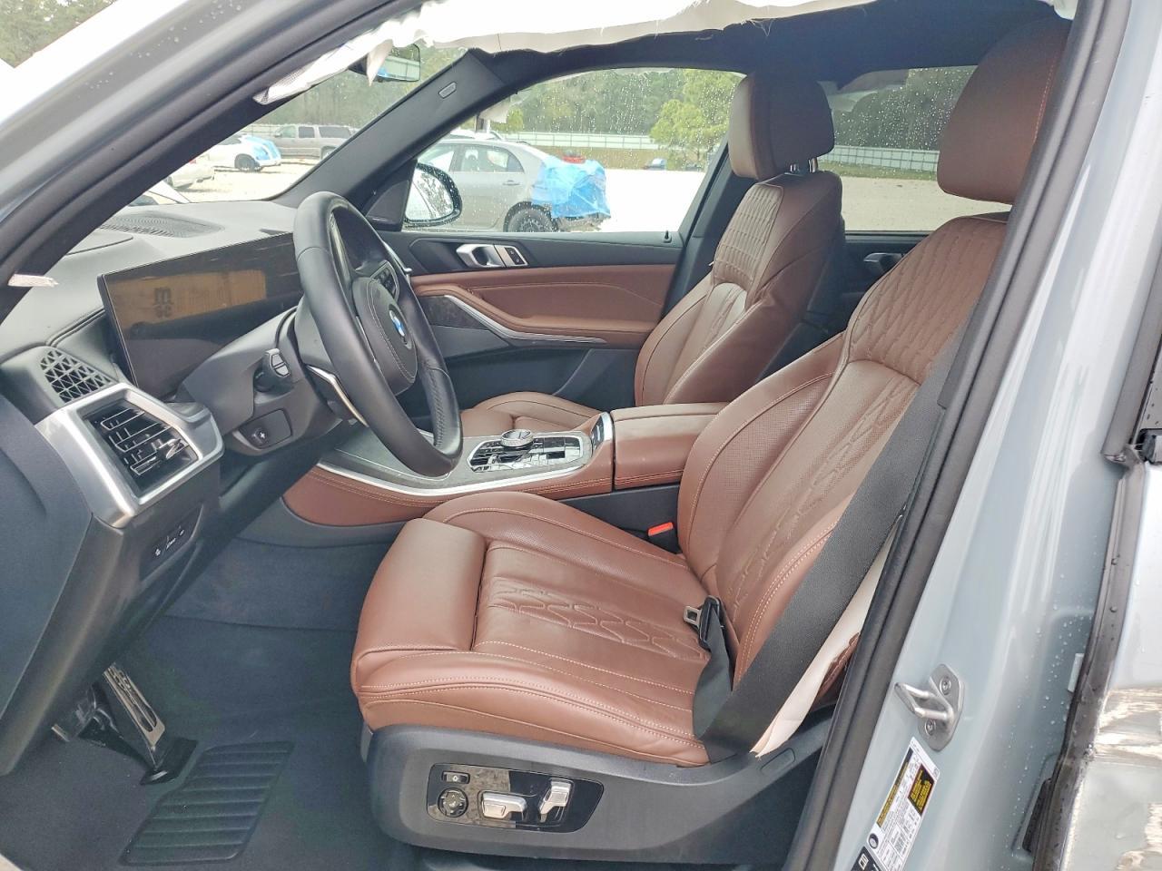 2024 BMW X5 xDrive40I - Image 7