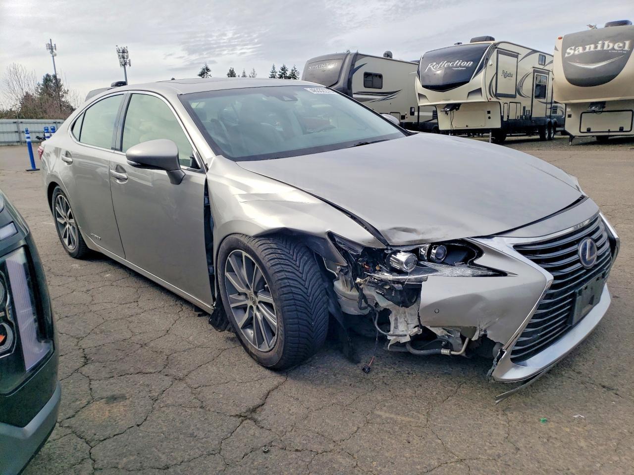 2018 Lexus Es 300H Base - Фото 4
