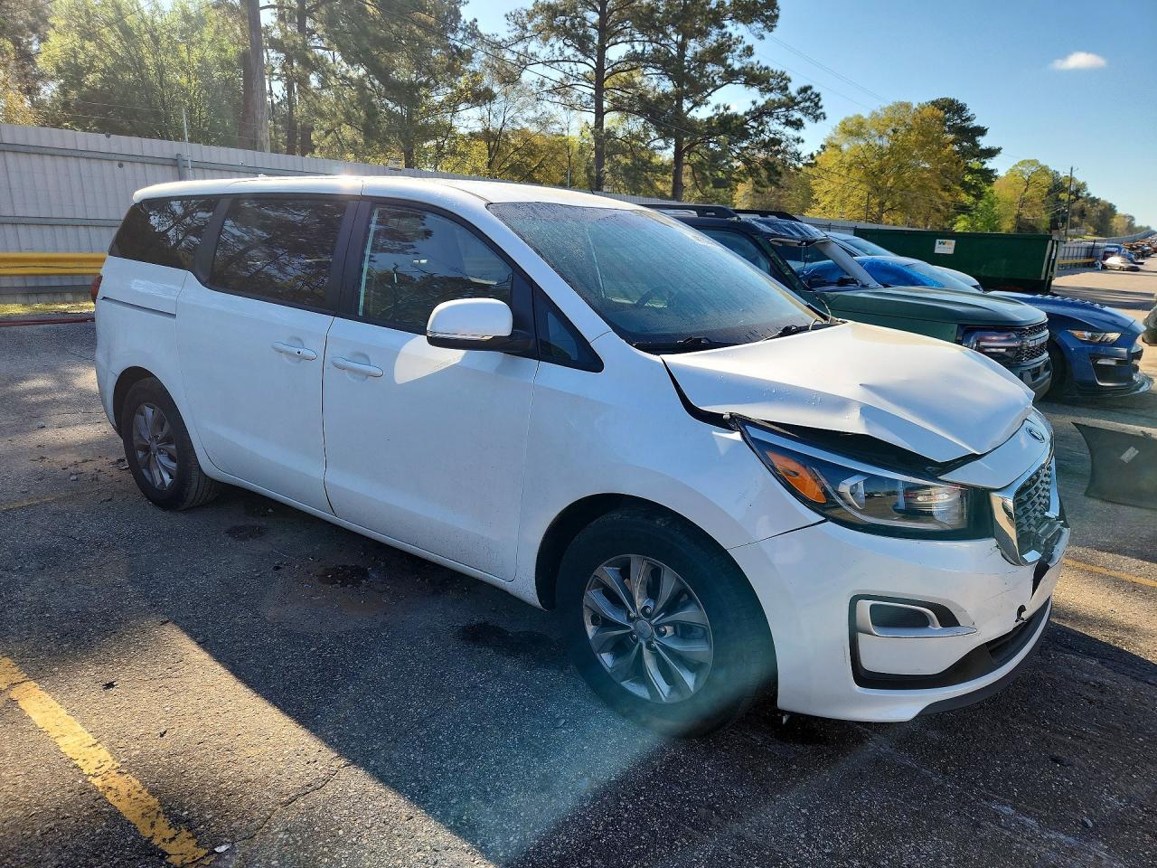 2020 Kia Sedona Lx - Image 4