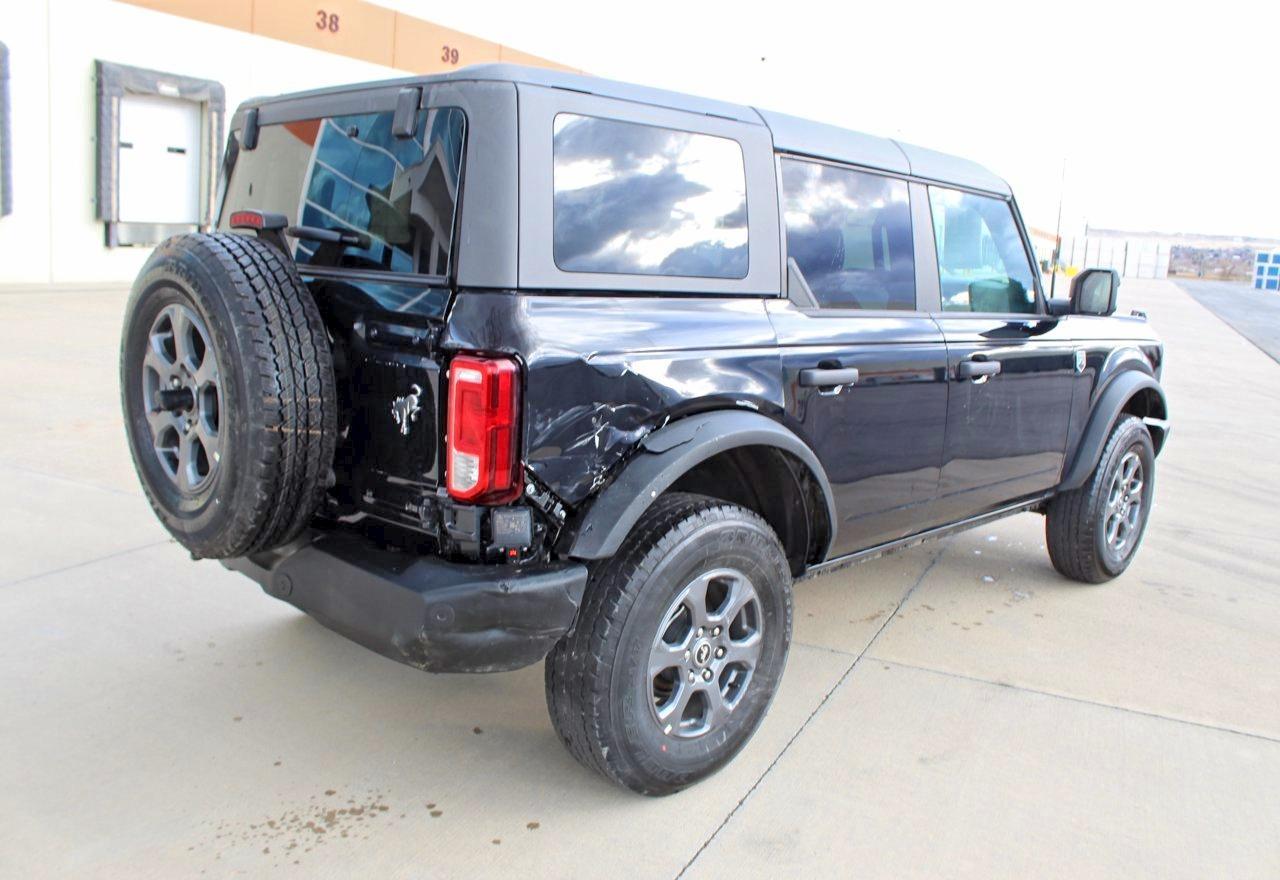 2025 Ford Bronco Big Bend - Image 3