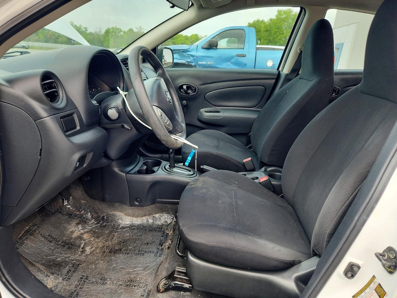 2015 Nissan Versa 1.6 S - Image 7