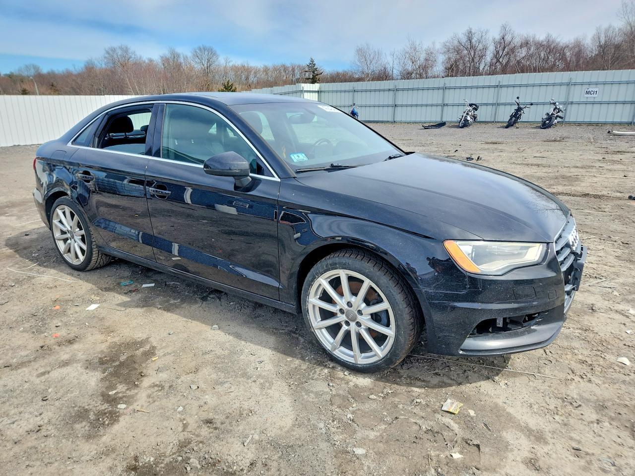 2015 Audi A3 Premium - Image 4