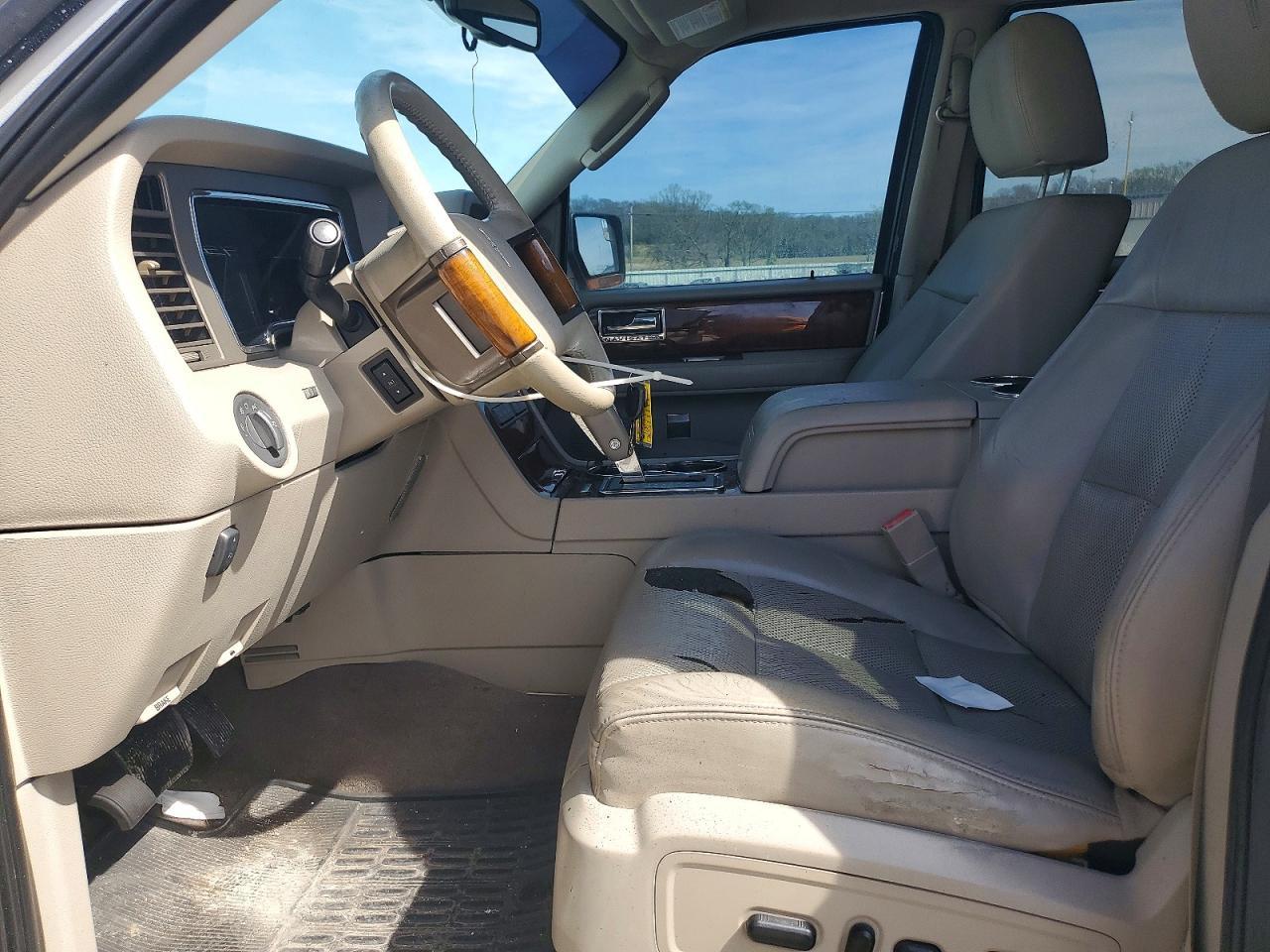 2013 Lincoln Townhouse Navigator - Фото 7