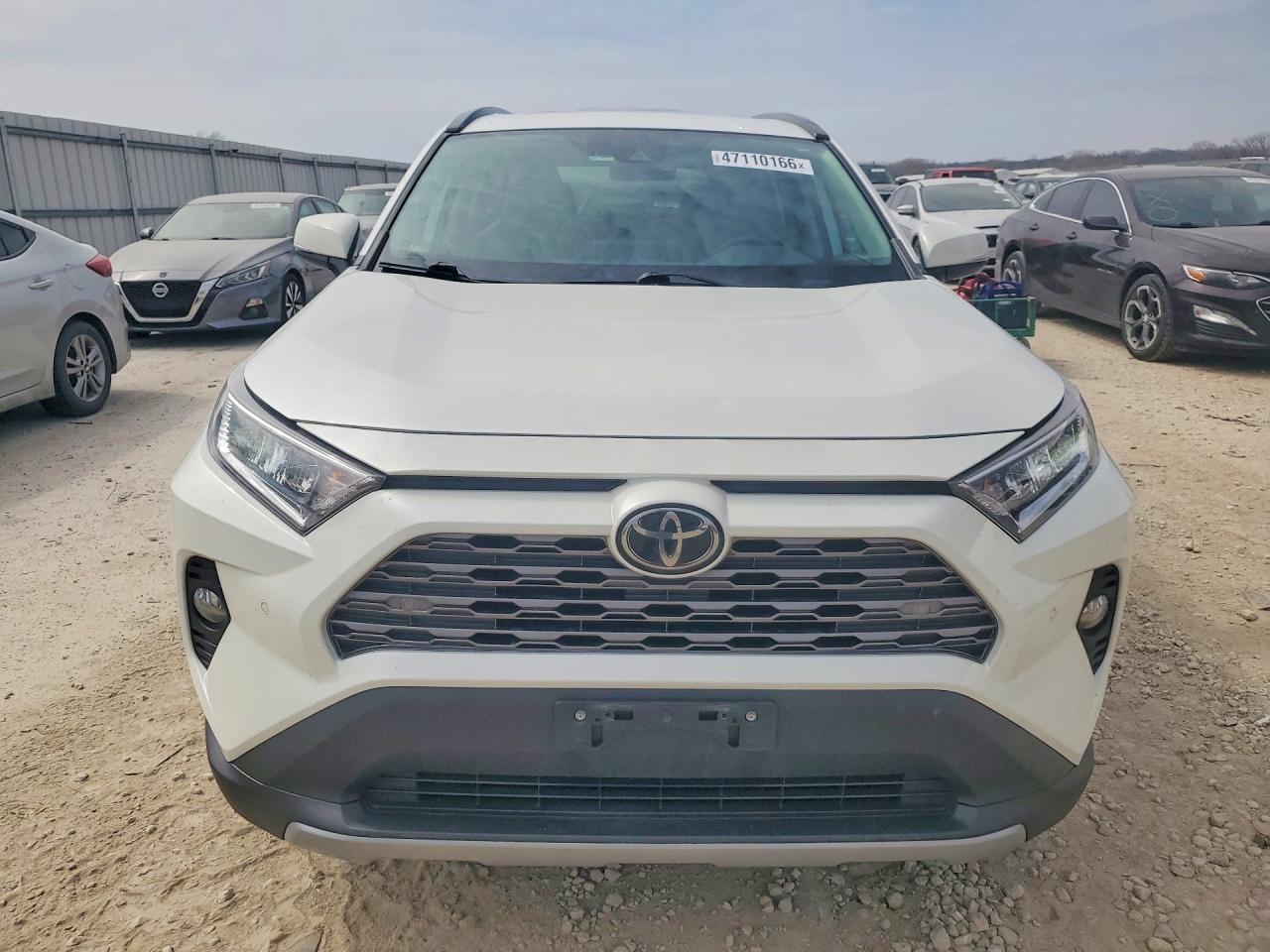 2019 Toyota Rav4 Limited - Image 5