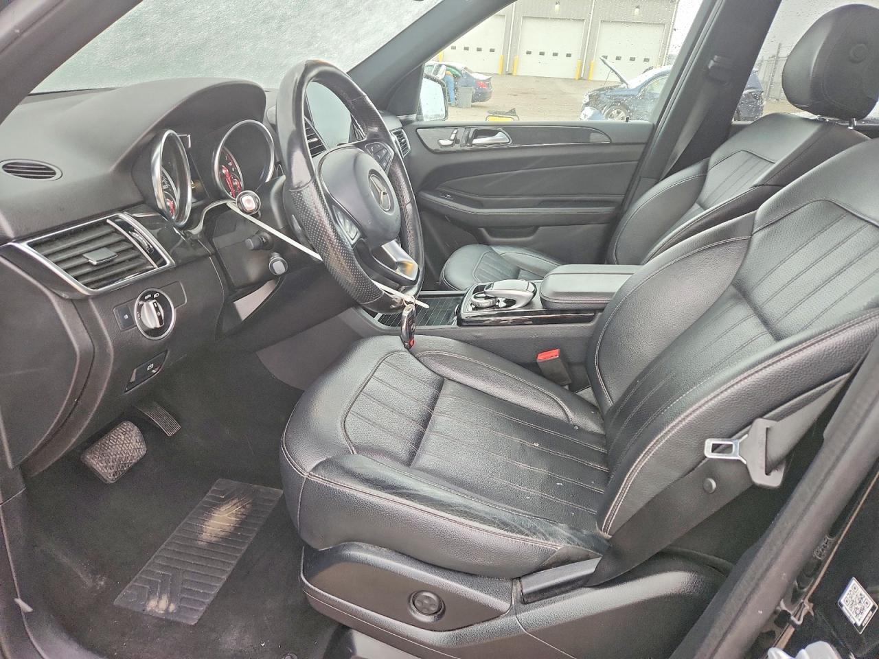 2017 Mercedes-Benz 350 - Image 7